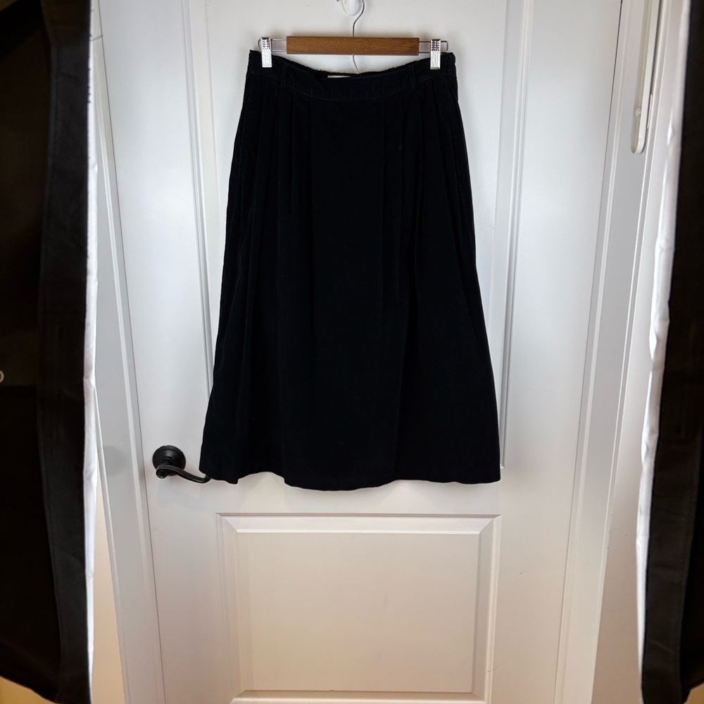 Talbots Petites Black Corduroy Midi Skirt Size 10P Pleated Vintage 100% Cotton